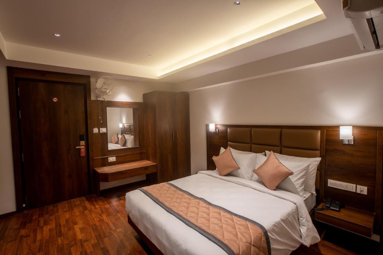 Golden Fortune Inn Hotel بنغالور المظهر الخارجي الصورة
