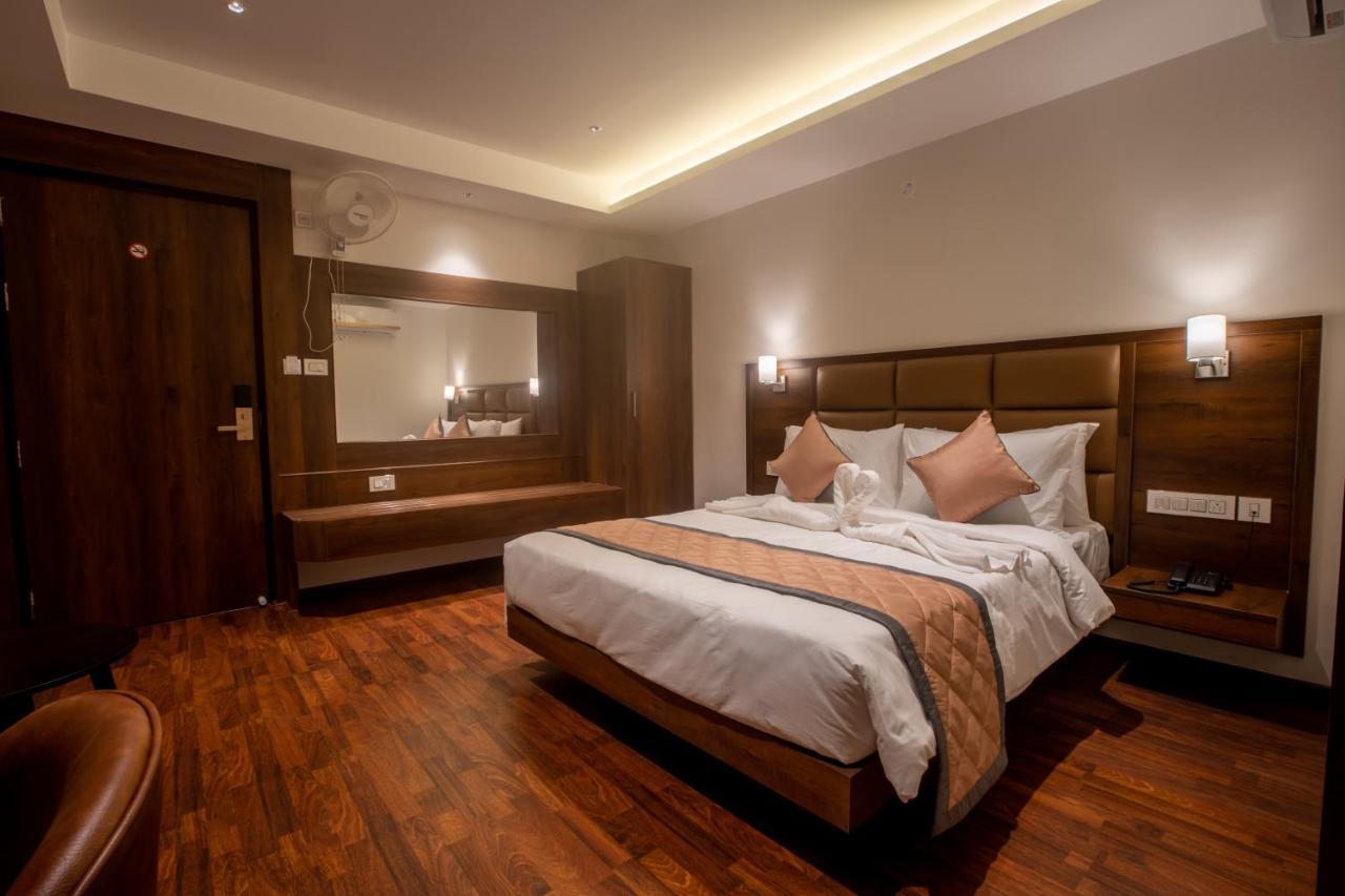 Golden Fortune Inn Hotel بنغالور المظهر الخارجي الصورة
