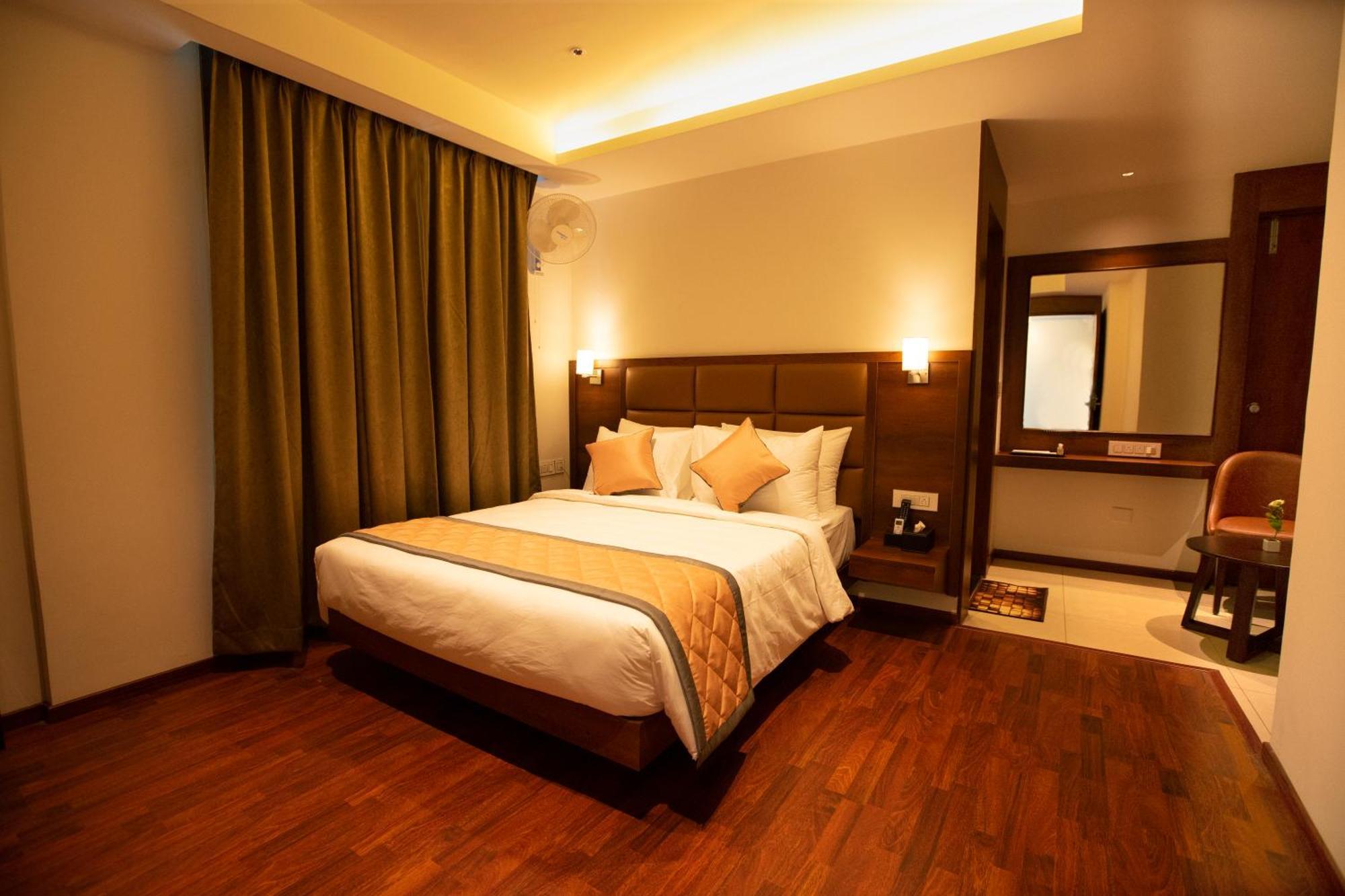 Golden Fortune Inn Hotel بنغالور المظهر الخارجي الصورة