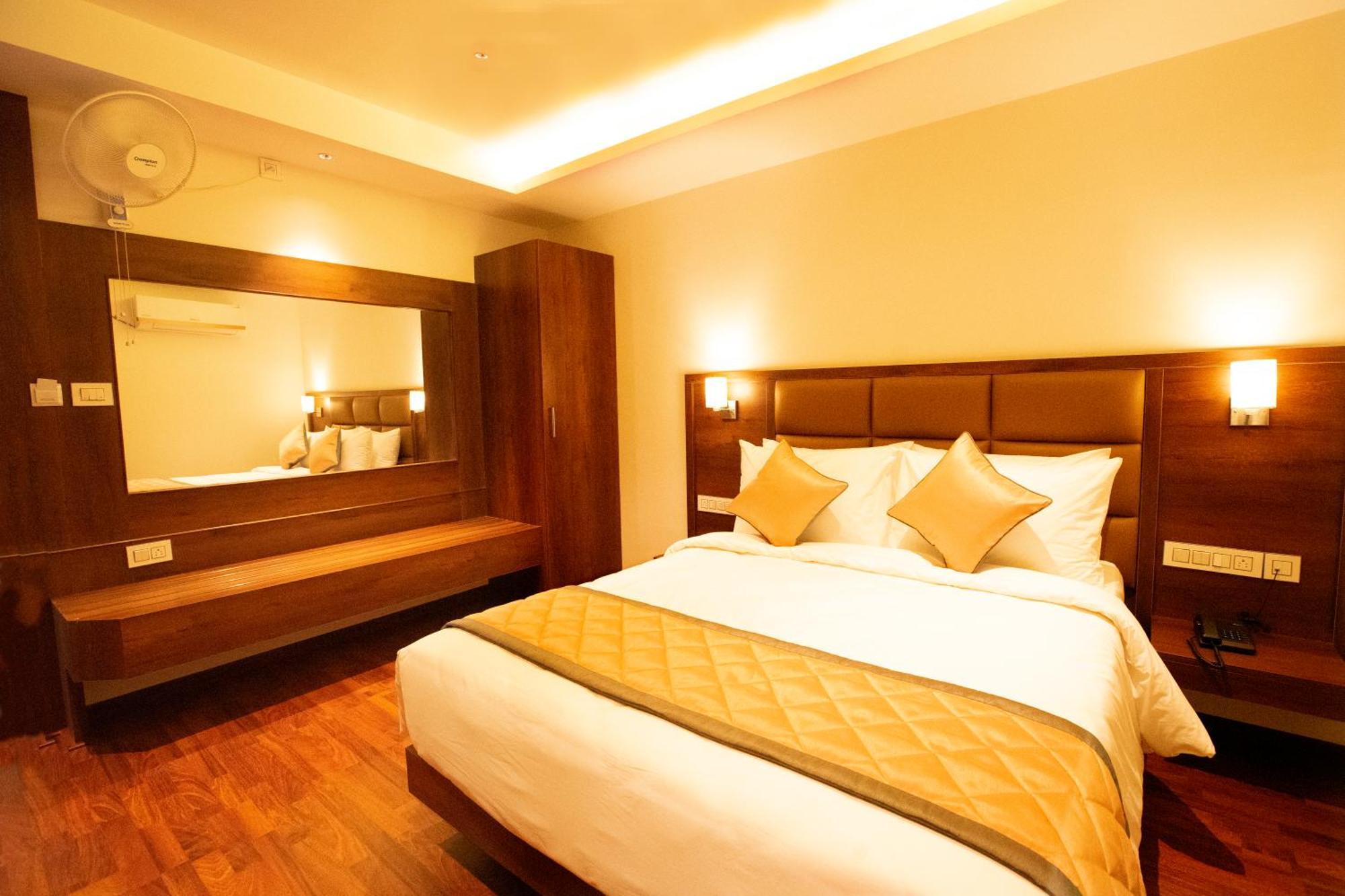 Golden Fortune Inn Hotel بنغالور المظهر الخارجي الصورة
